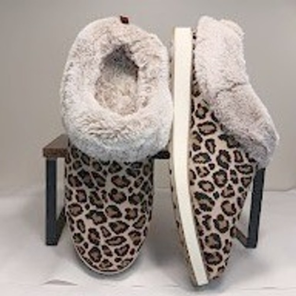 Skechers BOBS Keepsakes Ice Angel Women 11 Leopard Print Excellent Slippers